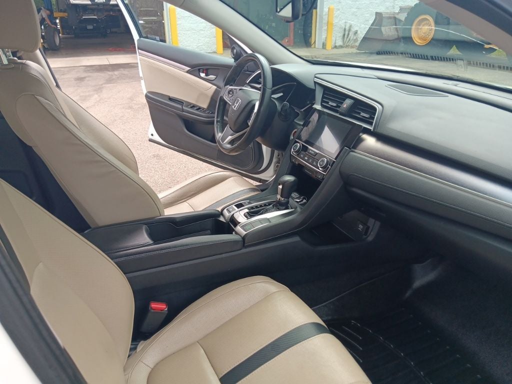 2017 Honda Civic Touring