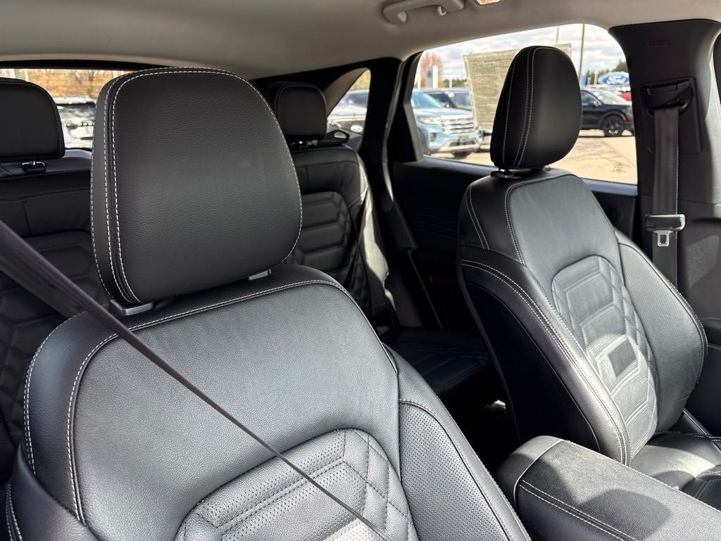 2023 Ford Escape Platinum