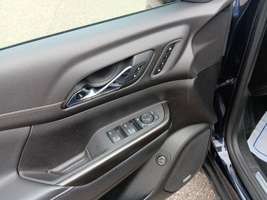 2021 GMC Acadia SLT