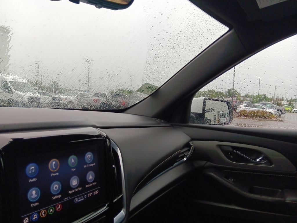 2022 Chevrolet Traverse LT Leather
