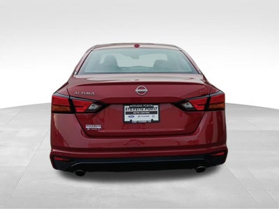 2025 Nissan Altima SR