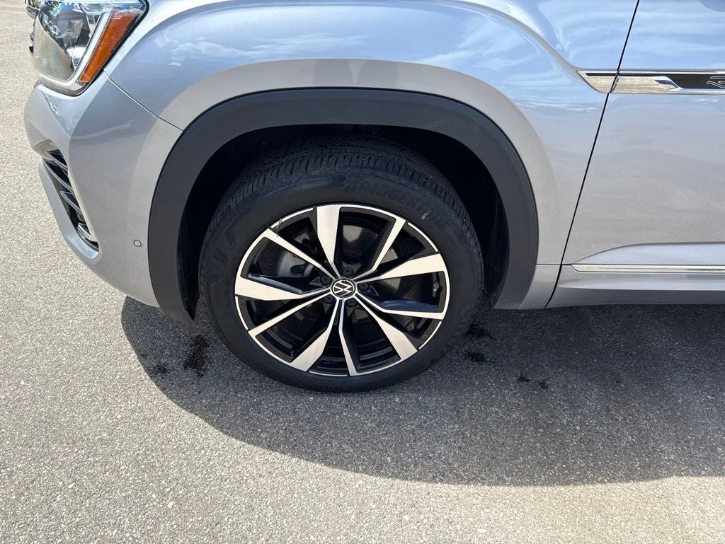 2024 Volkswagen Atlas 2.0T SEL Premium R-Line