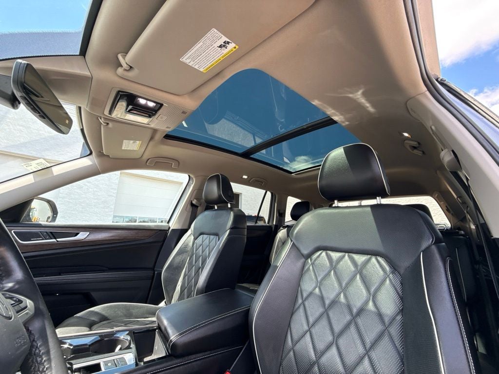 2024 Volkswagen Atlas 2.0T SEL Premium R-Line