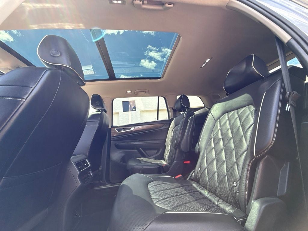 2024 Volkswagen Atlas 2.0T SEL Premium R-Line