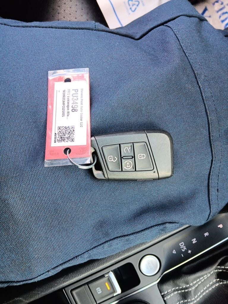 2023 Volkswagen Atlas 3.6L V6 SE w/Technology