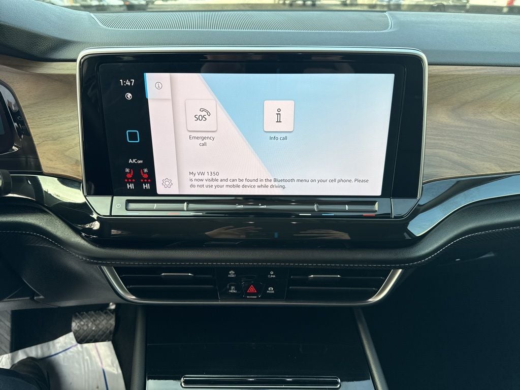 2025 Volkswagen Atlas 2.0T SE w/Technology