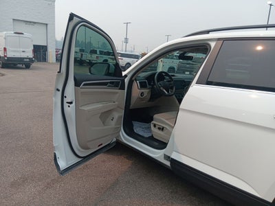 2023 Volkswagen Atlas 3.6 SE w/ Technology