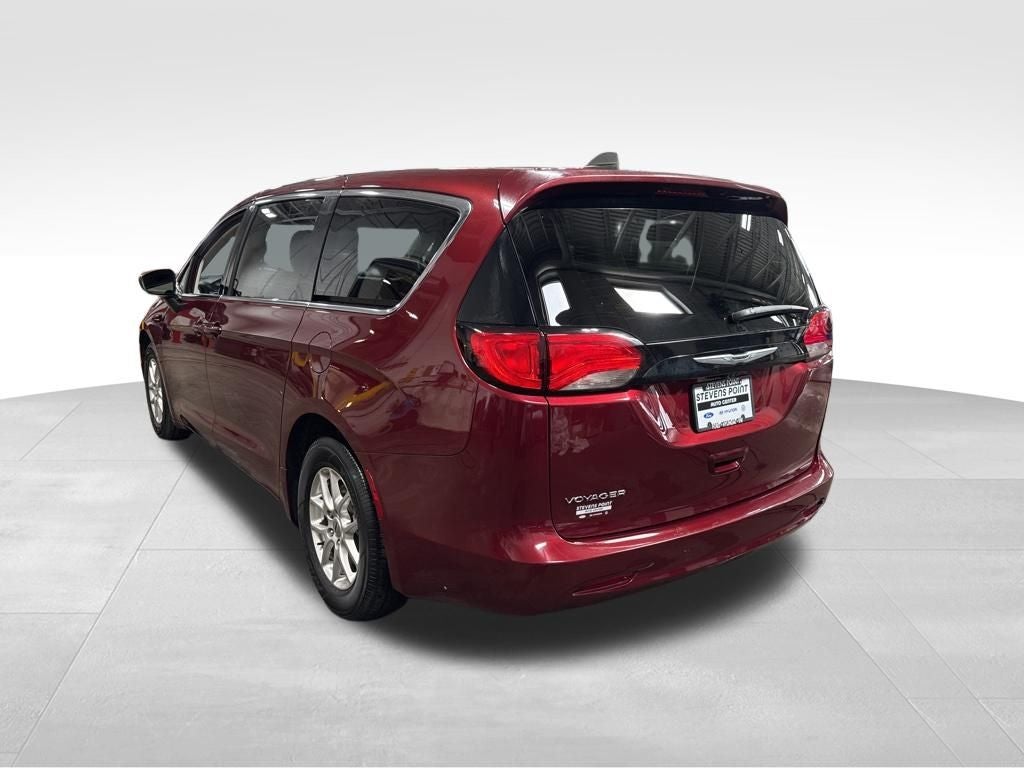 2023 Chrysler Voyager LX