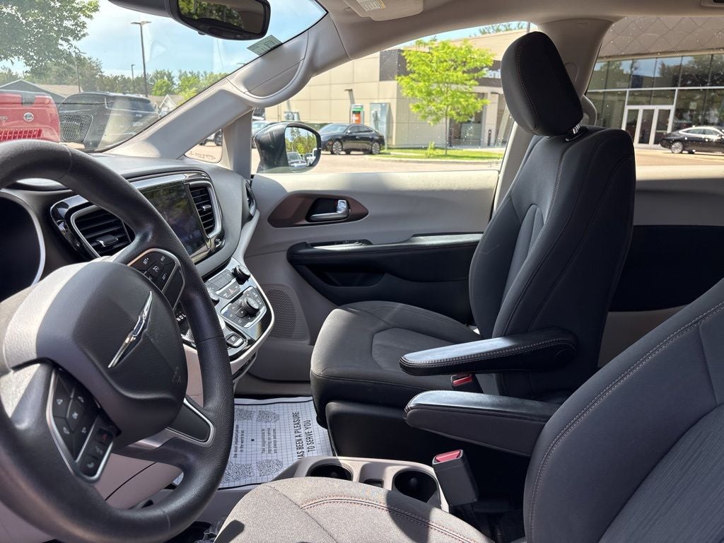 2017 Chrysler Pacifica Touring