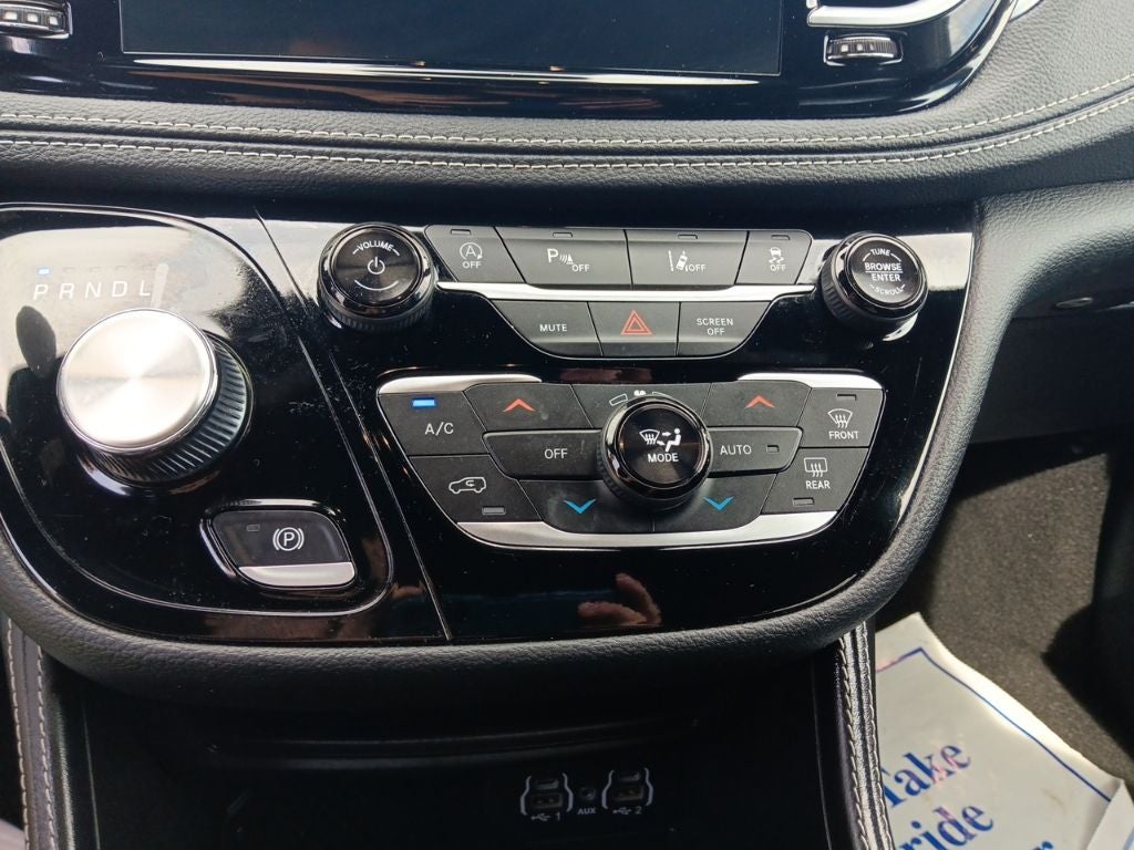 2025 Chrysler Pacifica Limited