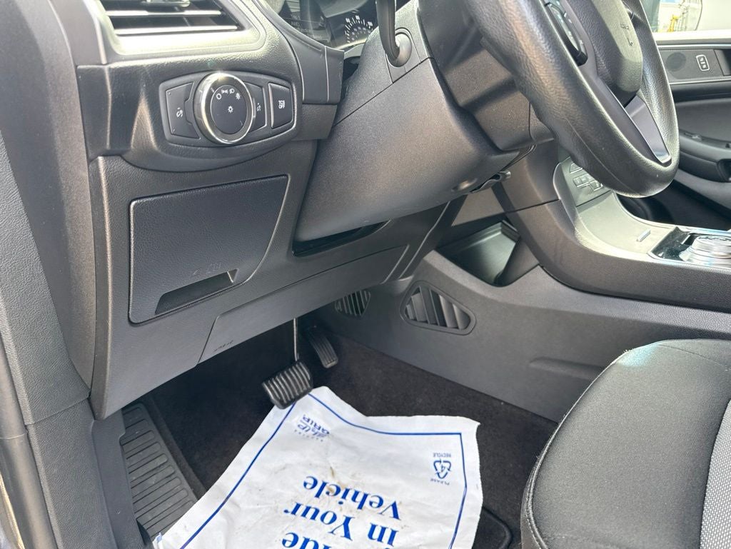 2020 Ford Edge SE