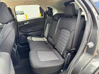 2020 Ford Edge SE