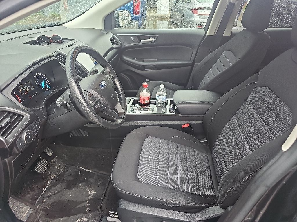 2020 Ford Edge SE