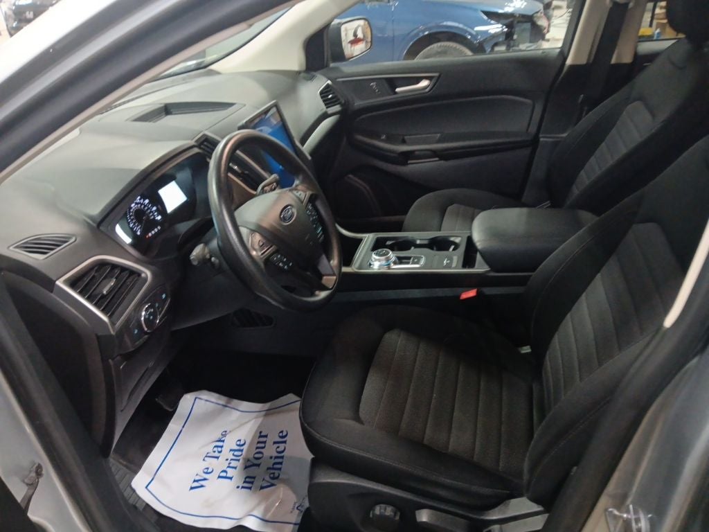2022 Ford Edge SE