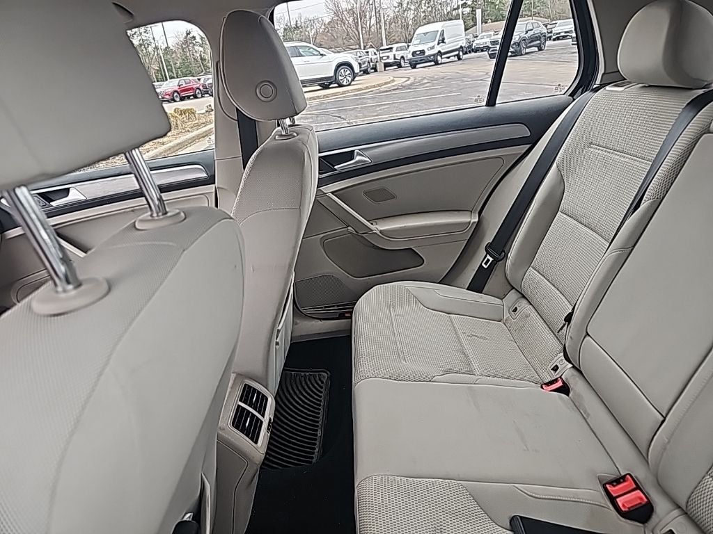 2016 Volkswagen Golf TSI S 4-Door