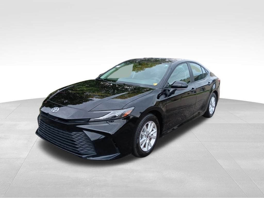 2025 Toyota Camry LE HYBRID
