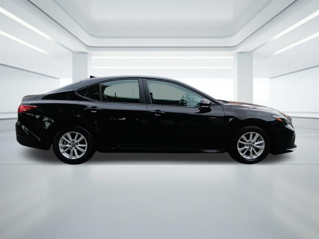 2025 Toyota Camry LE HYBRID