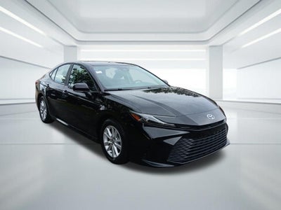 2025 Toyota Camry LE HYBRID