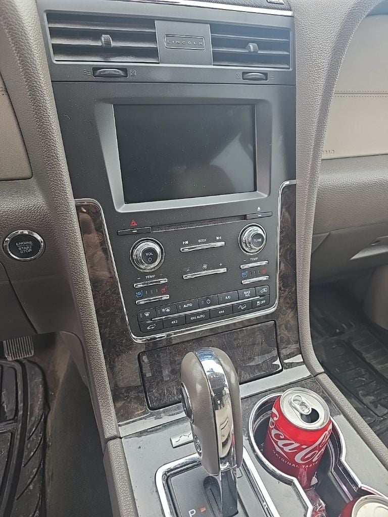 2017 Lincoln Navigator Select