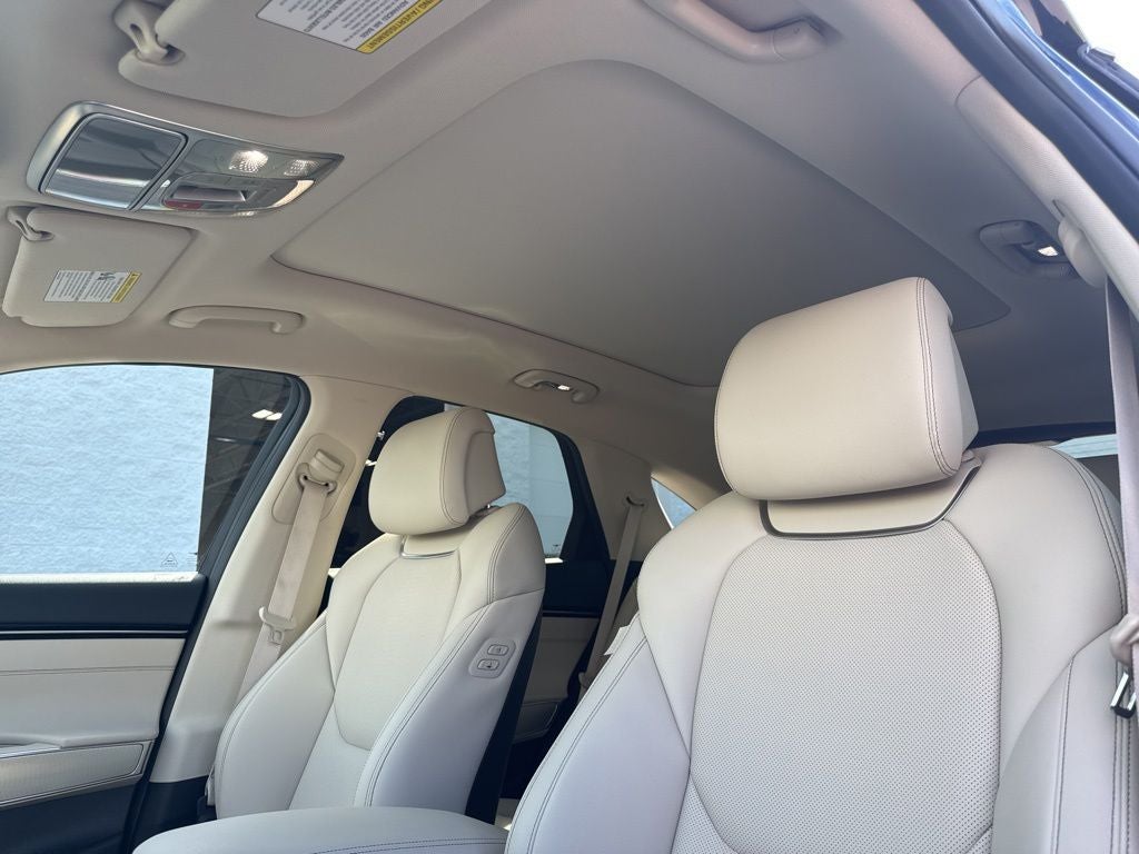 2024 Genesis GV70 2.5T