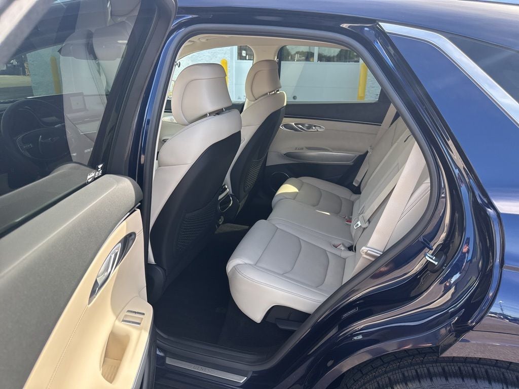2024 Genesis GV70 2.5T