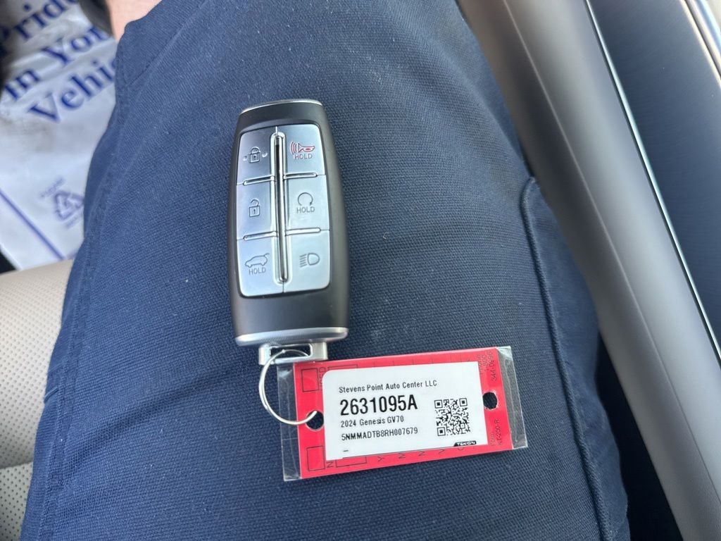 2024 Genesis GV70 2.5T