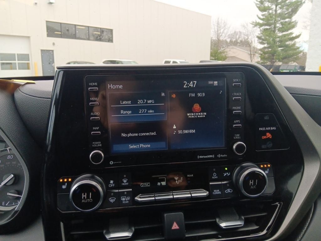 2022 Toyota Highlander XLE