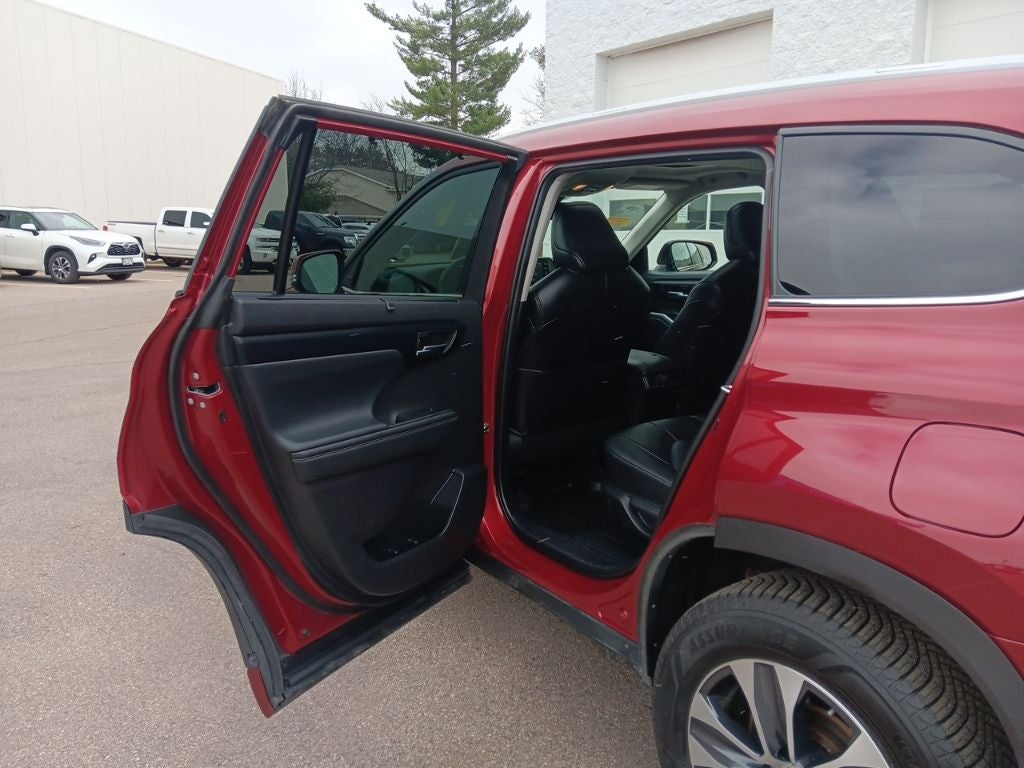 2022 Toyota Highlander XLE