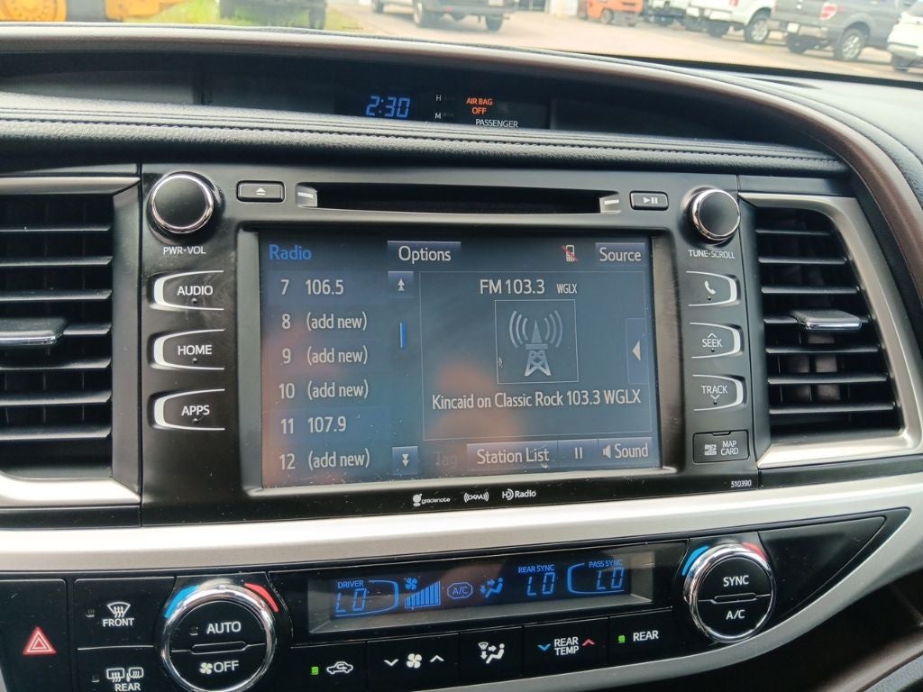 2019 Toyota Highlander SE
