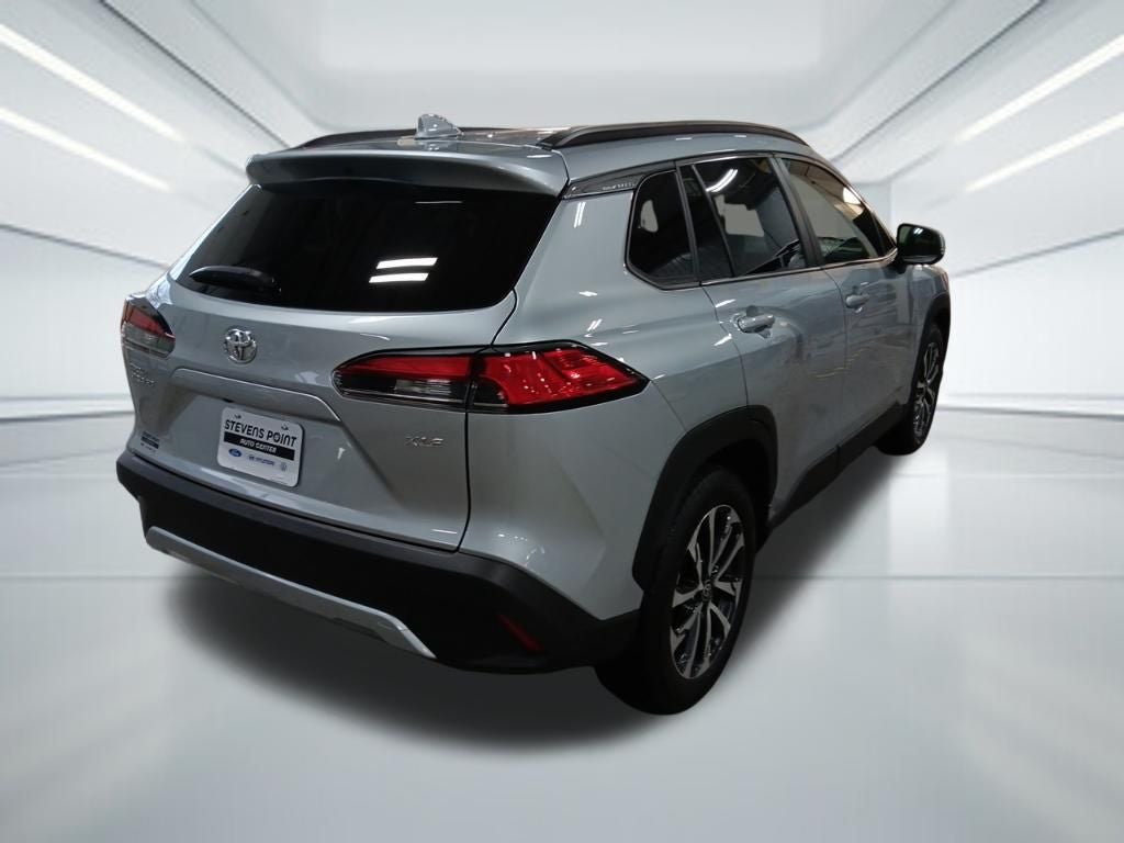2024 Toyota Corolla Cross XLE