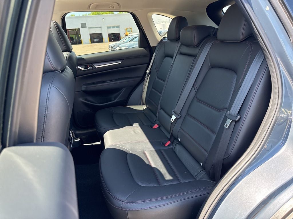 2022 Mazda Mazda CX-5 Carbon Edition