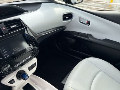 2017 Toyota Prius Three Touring