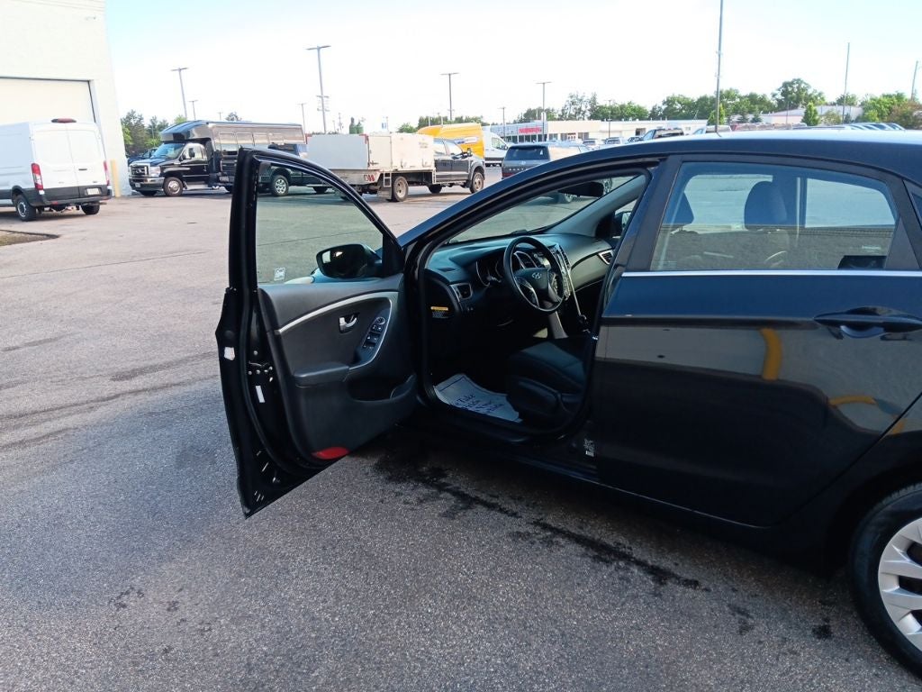 2017 Hyundai Elantra GT Base