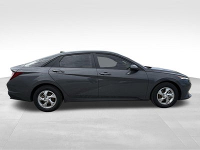 2023 Hyundai Elantra SE