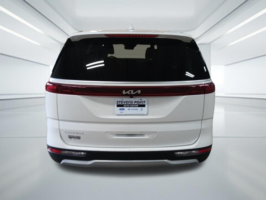 2024 Kia Carnival LX