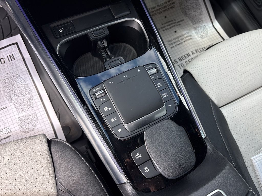 2022 Mercedes-Benz GLA Base