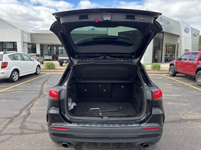 2022 Mercedes-Benz GLA Base