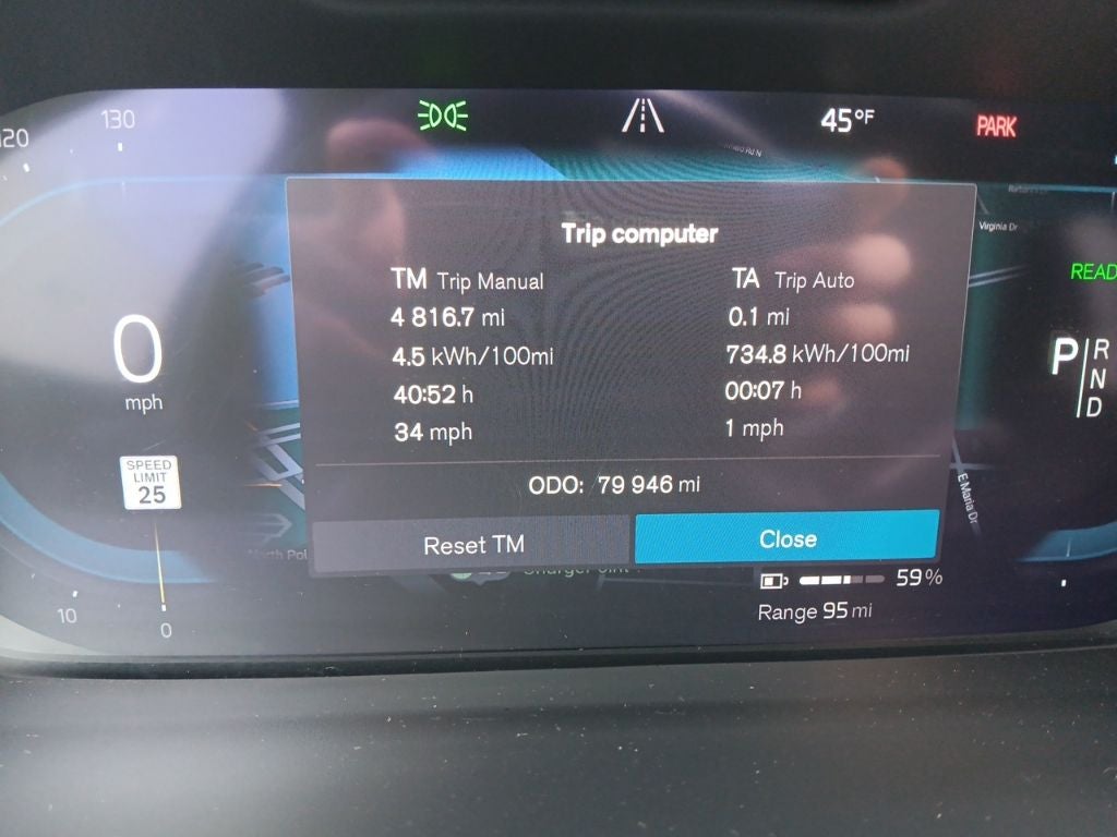 2021 Volvo XC40 Recharge Pure Electric P8