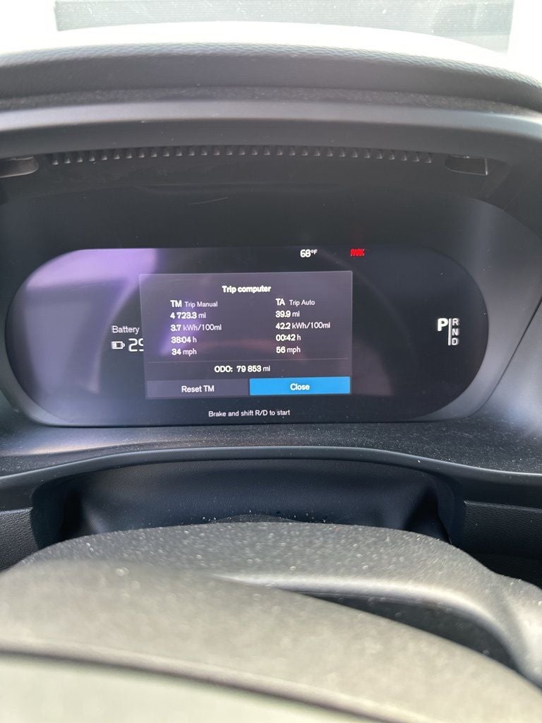 2021 Volvo XC40 Recharge Pure Electric P8