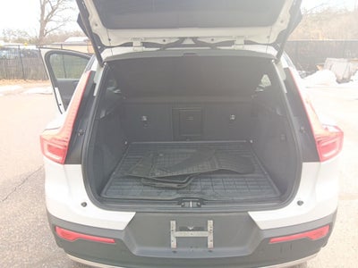 2021 Volvo XC40 Recharge Pure Electric P8